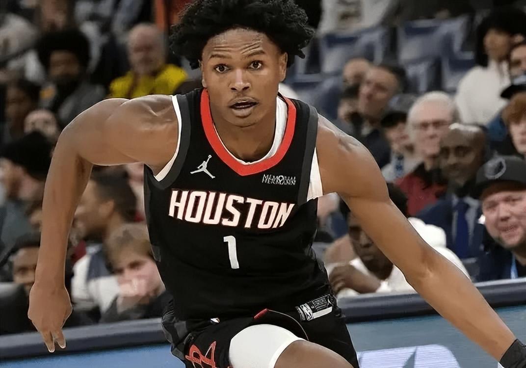 火箭4小将弊端尽显！小贾阿门无球商，申京被压制，谢泼德无未来