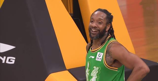 加时赛15-2，辽宁男篮连胜收官 赵继伟16+8接管比赛 乌戈战术大师